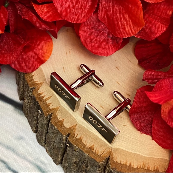 Black & Silver 007 James Bond Cufflinks - Picture 9 of 14